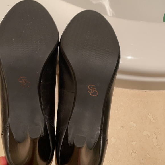 Joan & David Helena Booties 8M - Picture 5 of 7